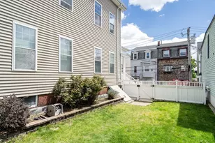 27 Parker St, Boston, MA 02129 - Photo 25