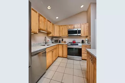 20 Myers Farm Ln #20, Greenfield, MA 01301 - Photo 17