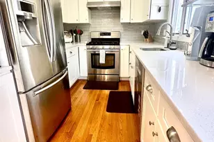 28 Evergreen Ave, Waltham, MA 02453 - Photo 9