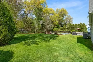 119 Pineridge Dr, Westfield, MA 01085 - Photo 37