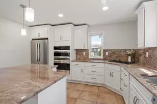 36 Chestnut St, Marlborough, MA 01752 - Photo 7