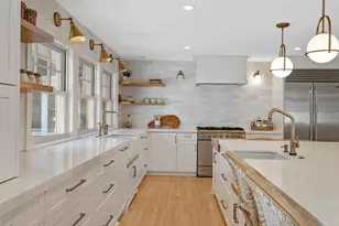 23 Whittier Rd, Marblehead, MA 01945 - Photo 9