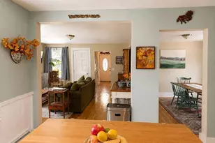 27 Holyoke St, Easthampton, MA 01027 - Photo 9