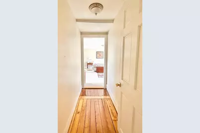 27 Holyoke St, Easthampton, MA 01027 - Photo 23