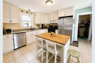 27 Holyoke St, Easthampton, MA 01027 - Photo 7