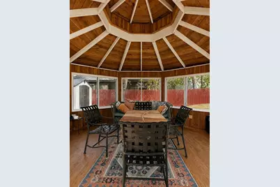 27 Holyoke St, Easthampton, MA 01027 - Photo 31