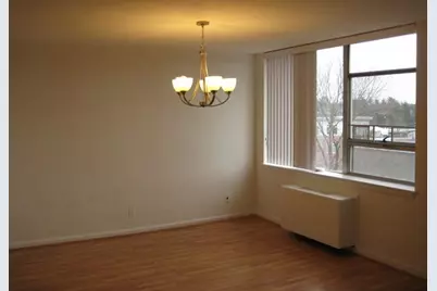 2 Hammond Pond Pkwy #602, Newton, MA 02467 - Photo 5