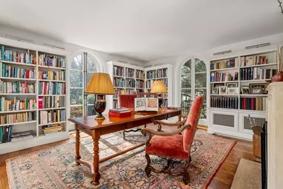 342 Warren St, Brookline, MA 02445 - Photo 13