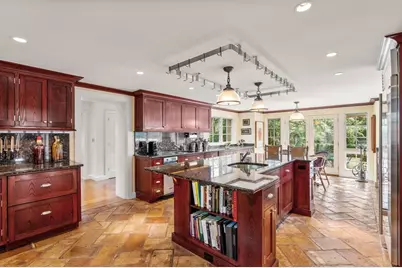 342 Warren St, Brookline, MA 02445 - Photo 5