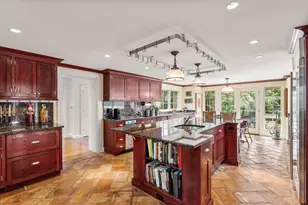 342 Warren St, Brookline, MA 02445 - Photo 5