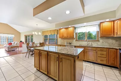 17 Wildflower Cir, Westfield, MA 01085 - Photo 15