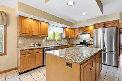 17 Wildflower Cir, Westfield, MA 01085 - Photo 13