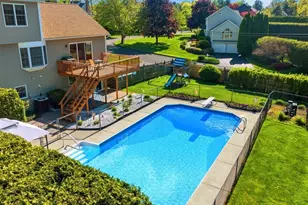 17 Wild Flower Cir, Westfield, MA 01085 - Photo 11