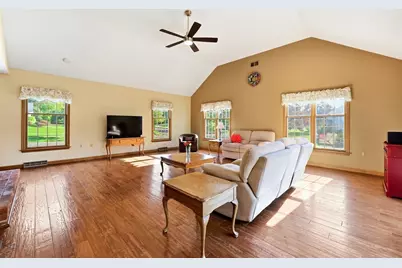 17 Wildflower Cir, Westfield, MA 01085 - Photo 19
