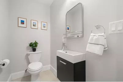 9 Bartlett Cres #1, Brookline, MA 02446 - Photo 11