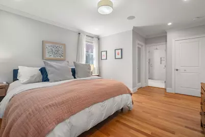 9 Bartlett Cres #1, Brookline, MA 02446 - Photo 13