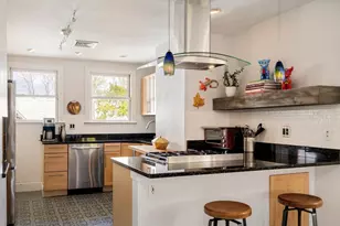 60 Dracut St, Boston, MA 02124 - Photo 17