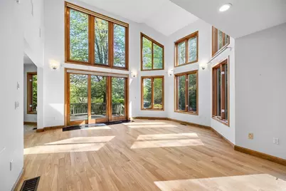 14 Hillside Ave, Southborough, MA 01772 - Photo 3