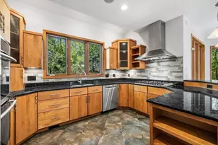 14 Hillside Ave, Southborough, MA 01772 - Photo 9