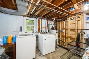 616 Cooley St, Springfield, MA 01128 - Photo 27