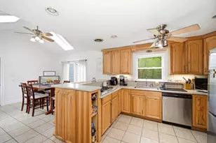 616 Cooley St, Springfield, MA 01128 - Photo 5