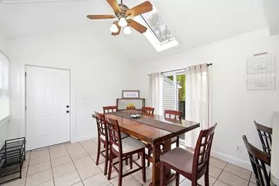 616 Cooley St, Springfield, MA 01128 - Photo 11