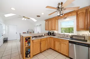 616 Cooley St, Springfield, MA 01128 - Photo 1