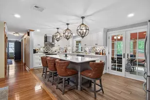 8 Hawthorne St, Watertown, MA 02472 - Photo 7