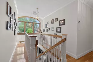 8 Hawthorne St, Watertown, MA 02472 - Photo 19