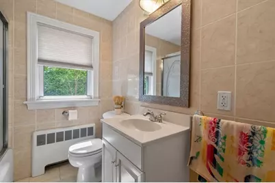 8 Hawthorne St, Watertown, MA 02472 - Photo 13