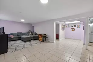 8 Hawthorne St, Watertown, MA 02472 - Photo 25