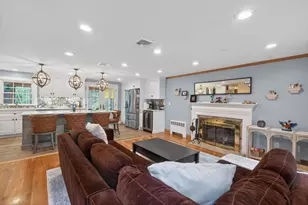 8 Hawthorne St, Watertown, MA 02472 - Photo 5