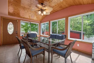8 Hawthorne St, Watertown, MA 02472 - Photo 13