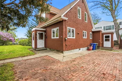 152 Manchester St, Leominster, MA 01453 - Photo 31
