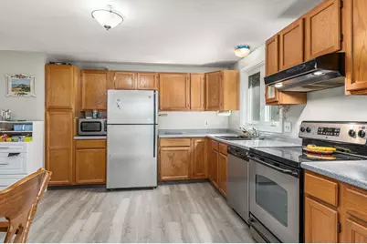 8 Old County Road, Amesbury, MA 01913 - Photo 3