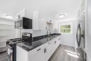 1045 Middlesex St, Lowell, MA 01851 - Photo 21
