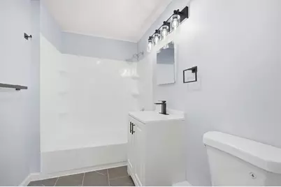 1045 Middlesex St, Lowell, MA 01851 - Photo 25