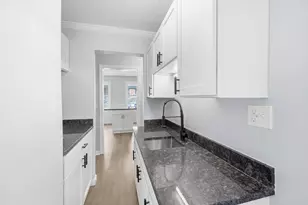 1045 Middlesex St, Lowell, MA 01851 - Photo 9