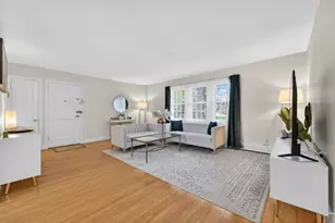 21 Hammond Pond Prkw, Newton, MA 02467 - Photo 5