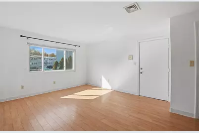 5455 North Main Street #3D, Fall River, MA 02720 - Photo 3
