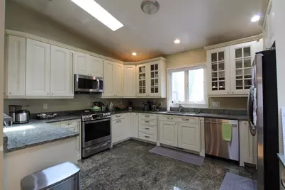 31-33 Florence St #31, Newton, MA 02453 - Photo 1