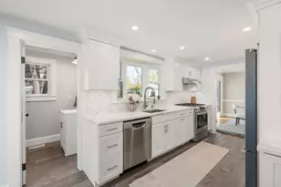 15 Searle Rd, Boston, MA 02132 - Photo 7