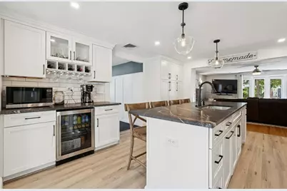 5 Plant Ave, Hudson, MA 01749 - Photo 9