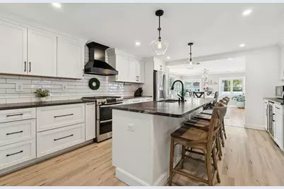 5 Plant Ave, Hudson, MA 01749 - Photo 3