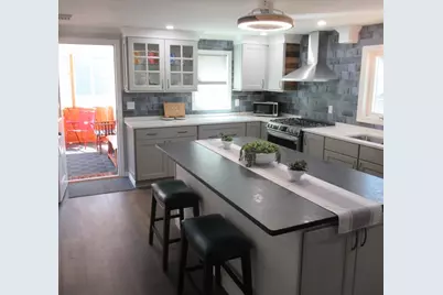 116 Commonwealth Ave, Lowell, MA 01852 - Photo 13