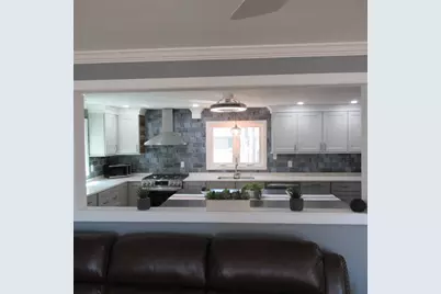 116 Commonwealth Ave, Lowell, MA 01852 - Photo 15