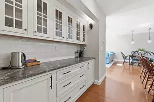 16 Taylor Dr, Reading, MA 01867 - Photo 5