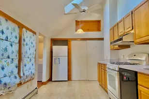 652 E 2nd St, Boston, MA 02127 - Photo 17