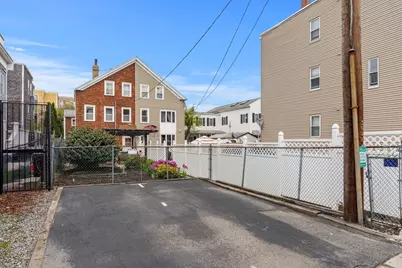 652 E 2nd St, Boston, MA 02127 - Photo 25