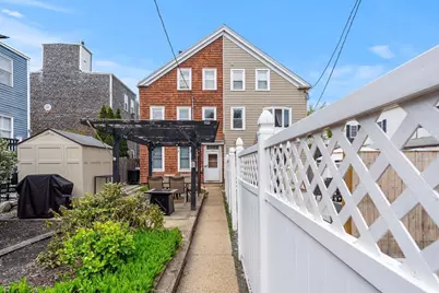 652 E 2nd St, Boston, MA 02127 - Photo 23